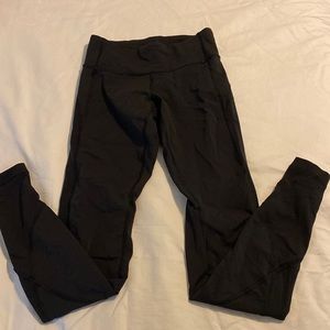 black lululemon leggings